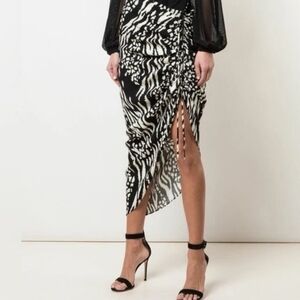 Veronica Beard Ari Ruched Midi Skirt Sz 2 Black Ivory Ikat Slit Designer
